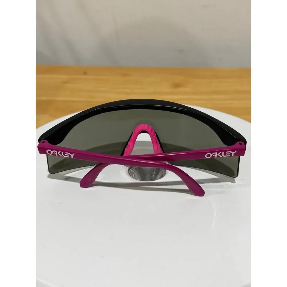 Vintage Oakley Razor Blades Sunglasses Black Pink Standard Stem Grey Shield Lens